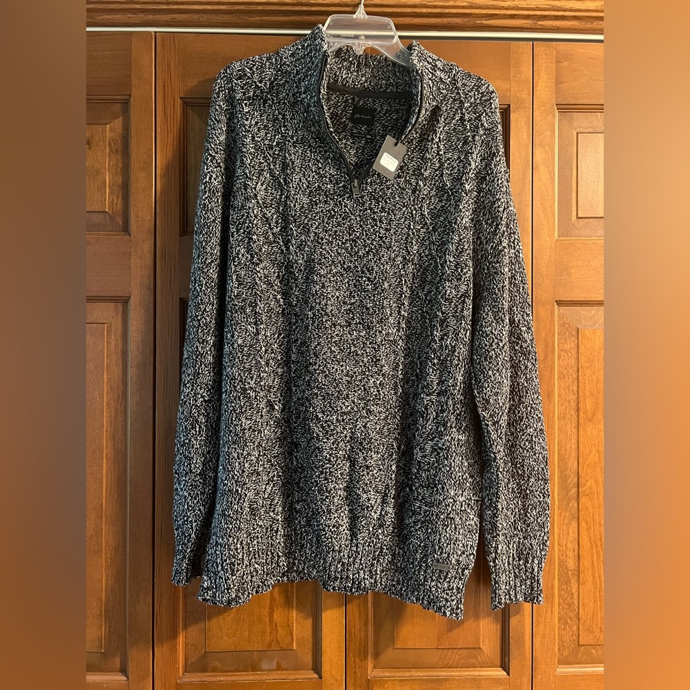 Buckle Women's Black and Gray Zip Up Sweater